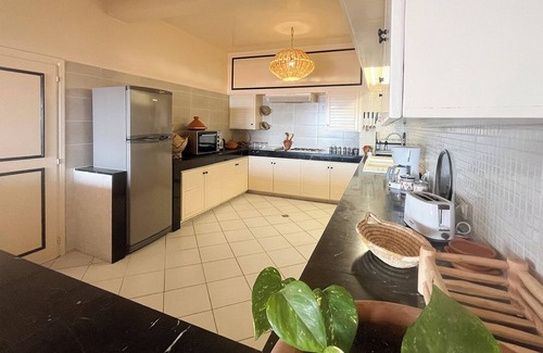 Imi Ouaddar Villa | Grande Villa en Première Ligne Plage