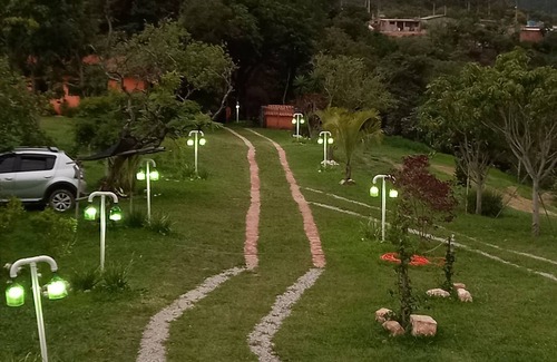 Aluminio House | Grandma Lola's Recanto for rent, swimming pool, glass gourmet kitchen, nature