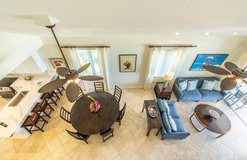 Grace Bay Condo | Grandview Penthouse 3 Bedroom plus bonus 4th bedroom Beach Front on Grace Bay