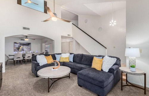 Paradise Valley Village House | Grandview Scottsdale home
