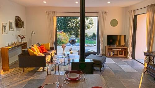 Pontacq Villa | Grange Bernata, havre de paix sur la colline