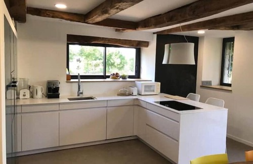 Mondalazac House | Grange Reformée en Pleine Nature
