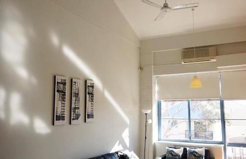 South Fremantle Apartment | Granita's 9