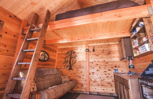 Seward Cabin | Granite Point Full Property