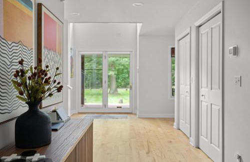 Three Oaks House | Gray Haven