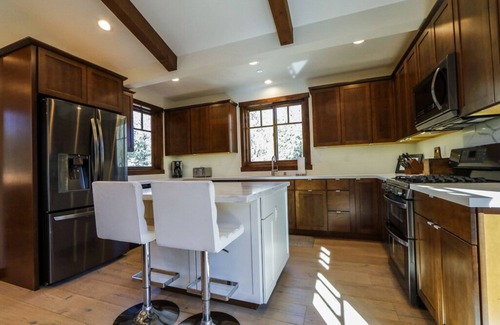 Stonegate House | Graybear Getaway - Family Friendly 4 Bd Home on Sierra Star Golf Course!