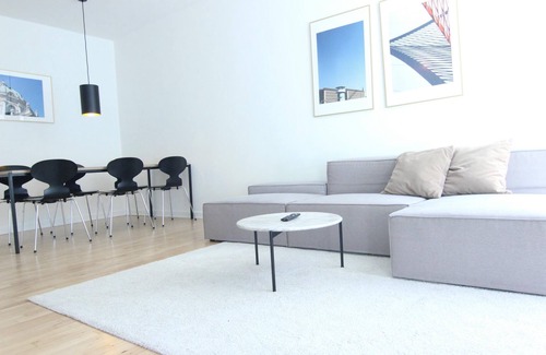 Frederiksberg C Apartment | Great 2-bed w/balcony - 238