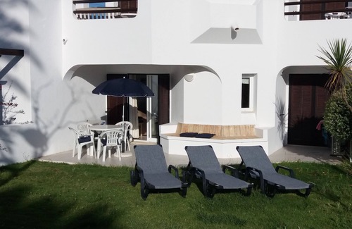 Alpouvar Apartment | Great 2-bedroom apartment near swimming pool at Clube Albufeira