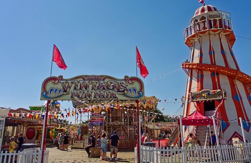 Clacton-on-Sea House | Great 8 berth caravan at Highfield Grange Holiday Park ref 26604P
