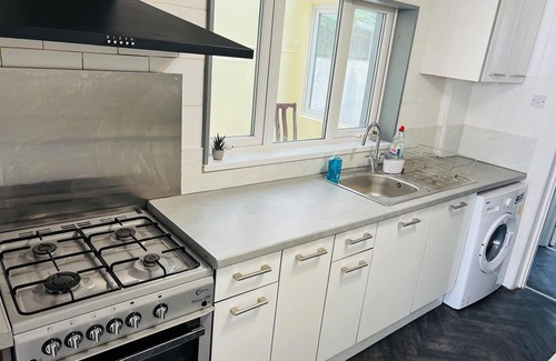 Gillingham Apartment | Great Accommodation in Medway