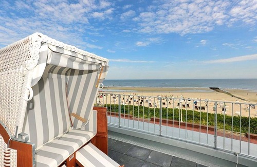 Wangerooge Apartment | Great apartment on the North Sea with direct sea view, balcony and beach chair! -
