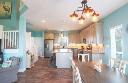 Isla Del Sol House | Great bay views and a Private Pool in Isla Del Sol!