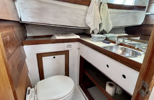 Mystic Boat Rental | Great boat in mystic town