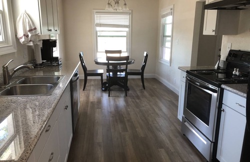 Medford House | Great, clean house in the middle of Medford