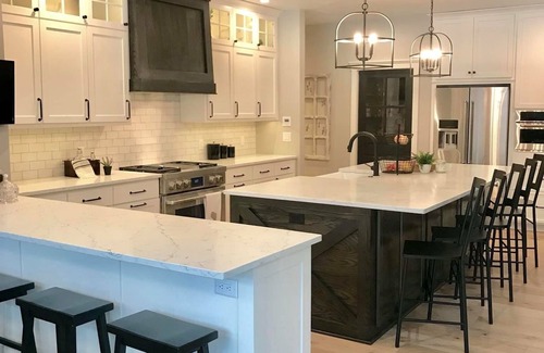 Forest Junction House | Great for entertaining 5 bedroom spacious home 17 miles from Lambeau Field.