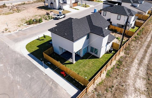 Palmhurst House | GREAT LOCATION Beautiful 2-bedroom house in Mission