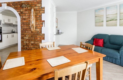 Bongaree Apartment | Great Location Close to Waterfront