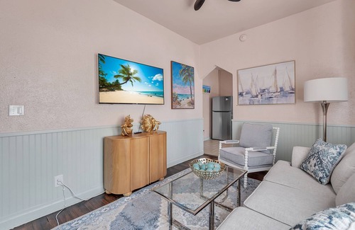 Gulfport Condo | 🌴Great Location☀Walk To Beach🐬Casa Al Mare #1🐠Historic Charm! Pet Friendly