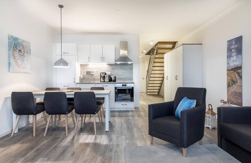 Grossenbrode Apartment | Great penthouse for 6 people over two floors with sea views and two bathrooms -