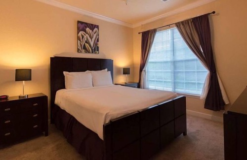 Four Corners Apartment | Great Relaxing Overnight Stay! Free Parking, Onsite Pool, Free Parking,