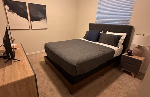 Loughman House | Great Room in excellent community and location