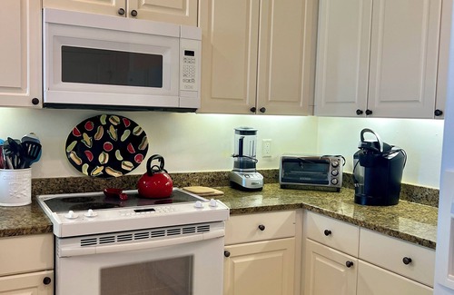 St. Simons Island Condo | Great summer rates, Location, Views, Convenience.Golf/Pool/Fitness/Biking