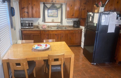 Crystal Beach Cottage | Great Tarpon Getaway Sleeps 8,Pet Friendly,Steps to the Beach