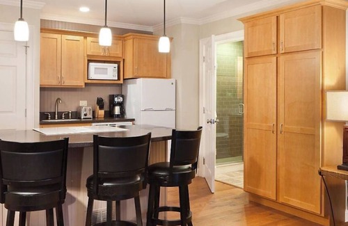 Lincoln Resort | Great two bedroom villa by Loon Ski resort