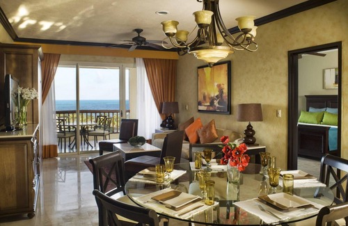 Playa Mujeres Resort | Great Value! 2BR/3BA Sleeps 6 Christmas/Spring Break