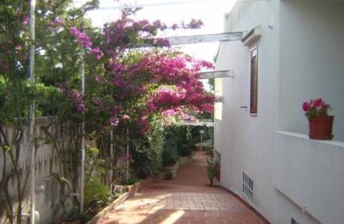 Rosa Marina Villa | Greek/Mediterranean style villa of 200 sqm, with elegant interiors, family friendly