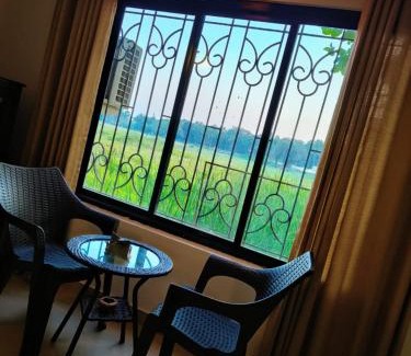 Candolim Hotel | Green Field View