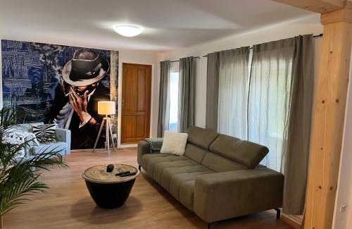 Stara Susica House | Green House