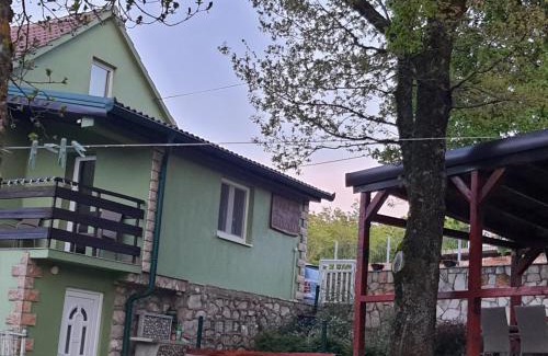 Canton 10 House | Green House Source Vrilo
