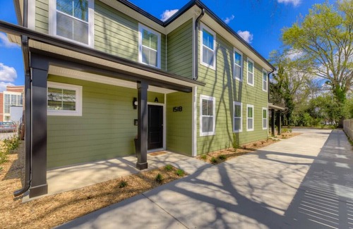 Columbia Apartment | Green House @ Township - Unit B | 3BR 3BA