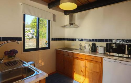 Mosteiros House | Green OceanView Relaxing Cottage