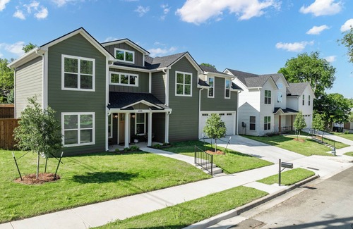 Waco House | Green Retreat on Proctor - 3.5 Bathrooms