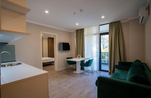Gonio Apartment | green side 702