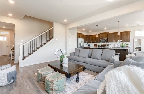 Carver House | Greenbelt Camas Retreat with Pool, Spa & Office