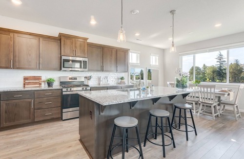 Carver House | Greenbelt Camas Retreat with Pool, Spa & Office