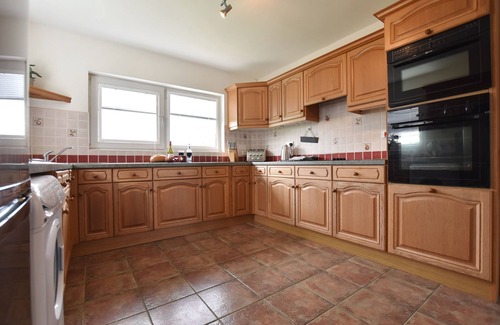 St Davids Cottage | GREENFIELDS, pet friendly, country holiday cottage in St Davids