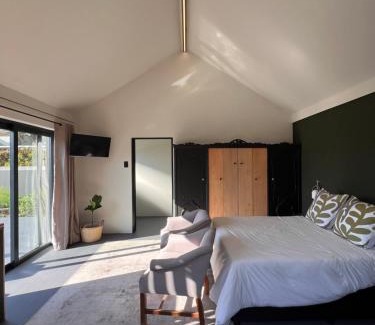 Port Elizabeth Apartment | GreenHouse CABIN