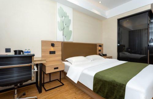 Yangpu Hotel | GreenTree Inn