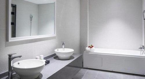 Kunshan Hotel | GreenTree Inn Express Suzhou Luzhi Ancient Town Scenic Area Xiaoshi Road