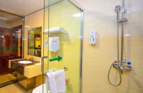 Lianyungang Hotel | GreenTree Inn Lianyungang Donghai New Bus Station Express Hotel