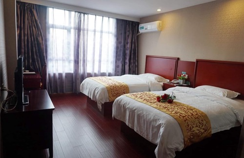 Pudong Hotel | GreenTree Inn Shanghai Pudong Airport Heqing Huanqing Middle Road Express Hotel