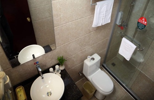 Pudong Hotel | GreenTree Inn Shanghai Pudong Airport Heqing Huanqing Middle Road Express Hotel