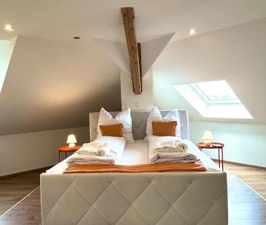 Bamberg Apartment | GreenTreeHomes - Penthouse Oak