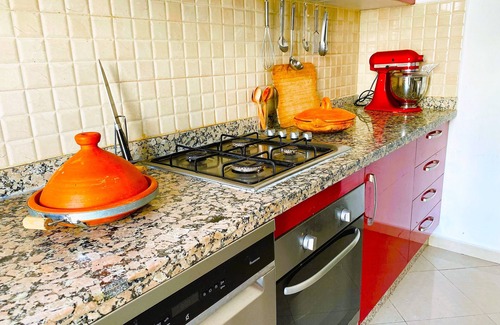 Casablanca Apartment | Greeny cosy 3BDR - downtown near train/tram