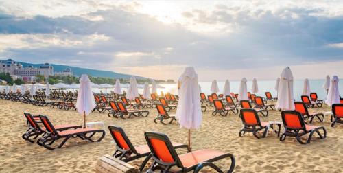 Sunny Beach Apartment | GRENADA 22B Private Apartment SUNNY BEACH