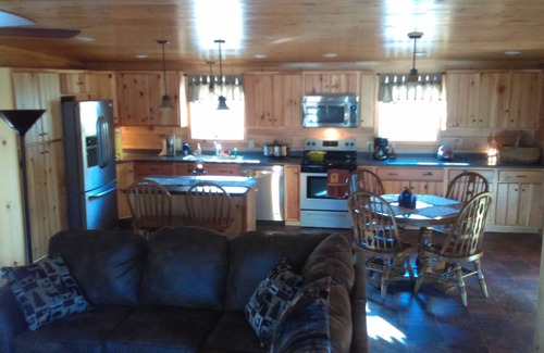 Branchport Cabin | Grey's Getaway Cabin# 3 Cabin is a Slice of heaven in Finger lakes region!